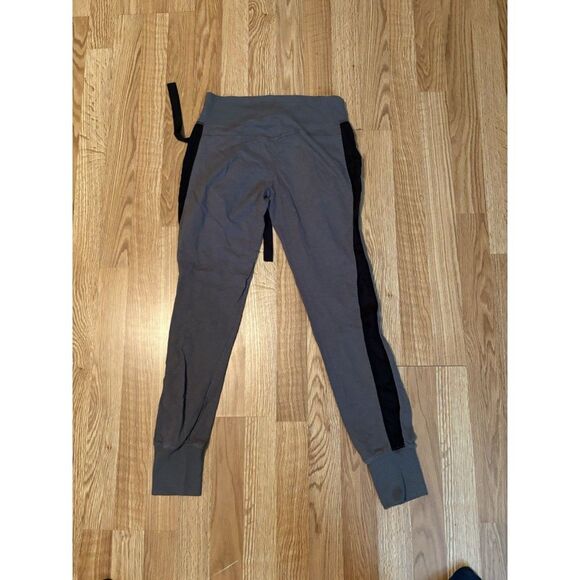 BCG Heather Grey Jogger Pant Size Small Athletic Pocket Black Strip Athletic - Picture 7 of 8